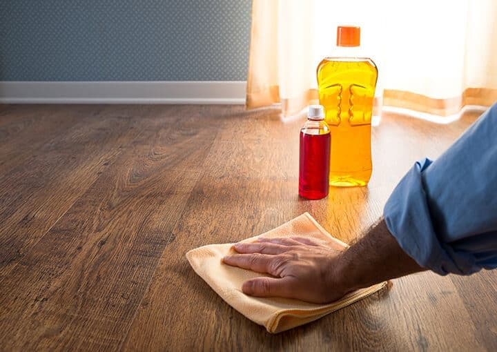Cleaning hardwood